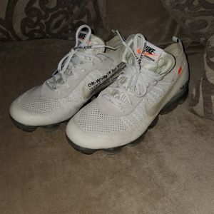 Nike off white vapormax